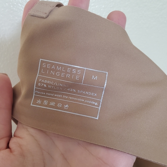 Seamless Lingerie Second Skin Plunge Bras - Picture 9 of 11